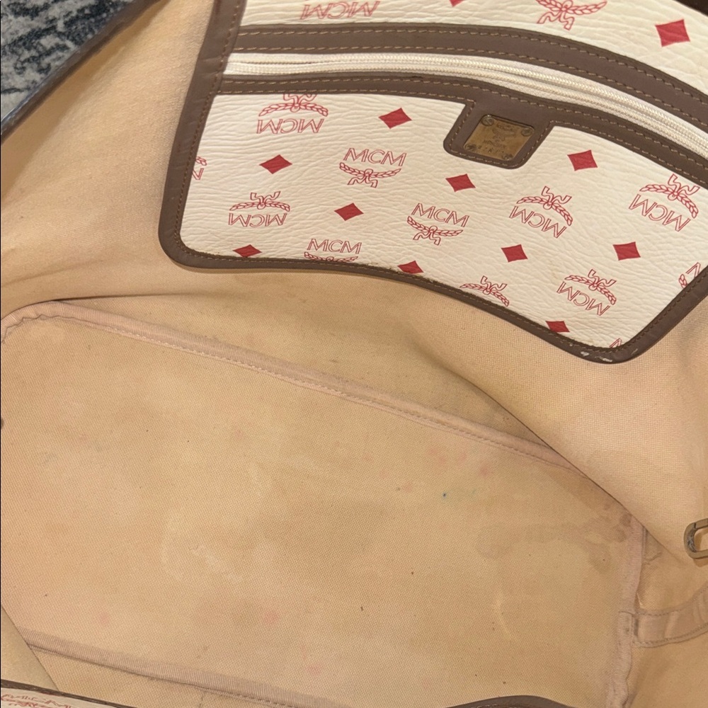 MCM limited edition, princess, lion  White and Brown Tote Bag EUC - Picture 10 of 17